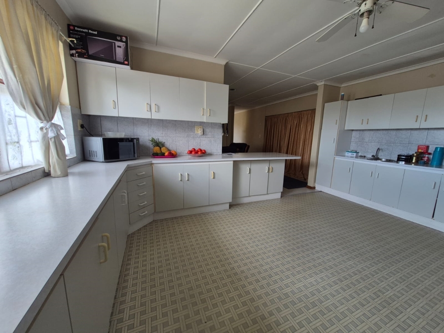 3 Bedroom Property for Sale in Langerug Western Cape